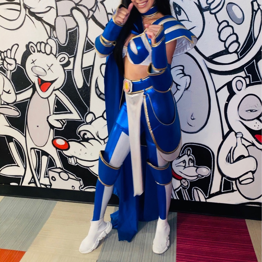 Power Ranger Costume - Picture 2 of 4